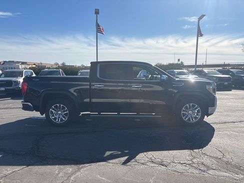 Used 2019 GMC Sierra 1500 SLT w/ SLT Premium Plus Package image 4