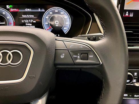Certified 2025 Audi Q5 2.0T Premium Plus w/ Premium Plus Package image 24
