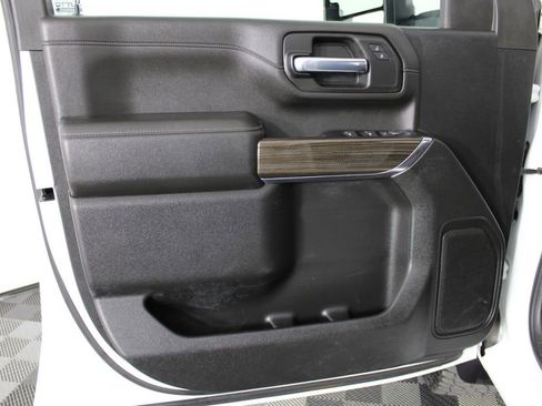 Used 2023 Chevrolet Silverado 2500 LT AWD/4WD image 18