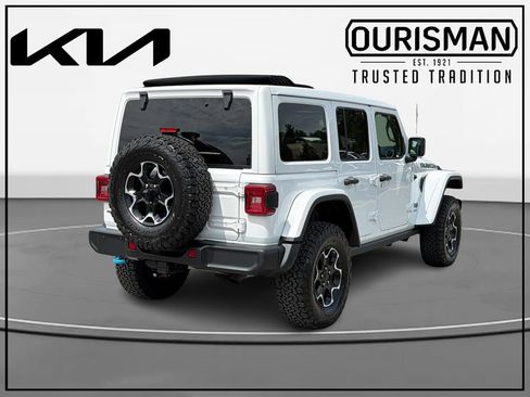 Used 2022 Jeep Wrangler Unlimited Rubicon 4xe w/ Cold Weather Group AWD/4WD image 4