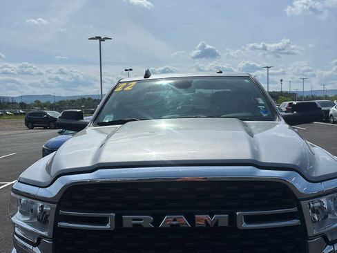 Used 2022 RAM 2500 Big Horn AWD/4WD image 2