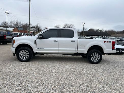 Used 2019 Ford F350 Limited image 5