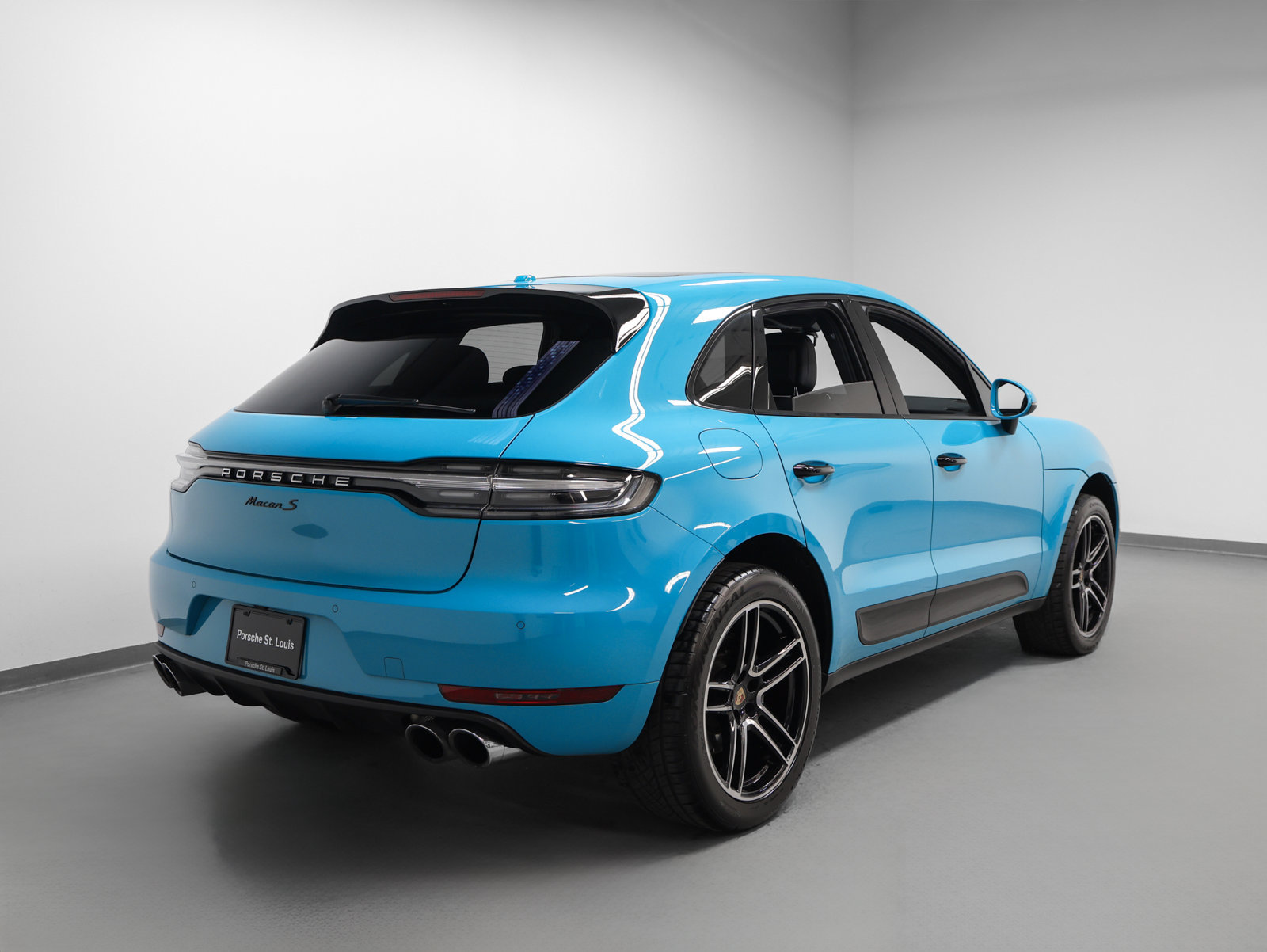 Certified 2021 Porsche Macan S AWD/4WD image 12