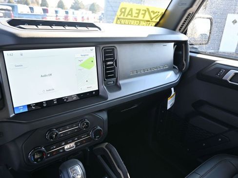 New 2026 Ford Bronco Badlands image 21
