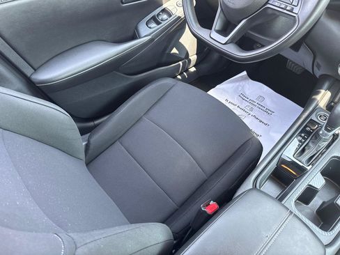 Used 2025 Nissan Sentra S FWD image 27