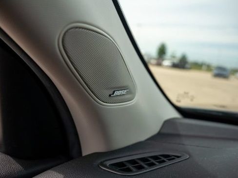 Used 2025 Honda Pilot Touring image 18