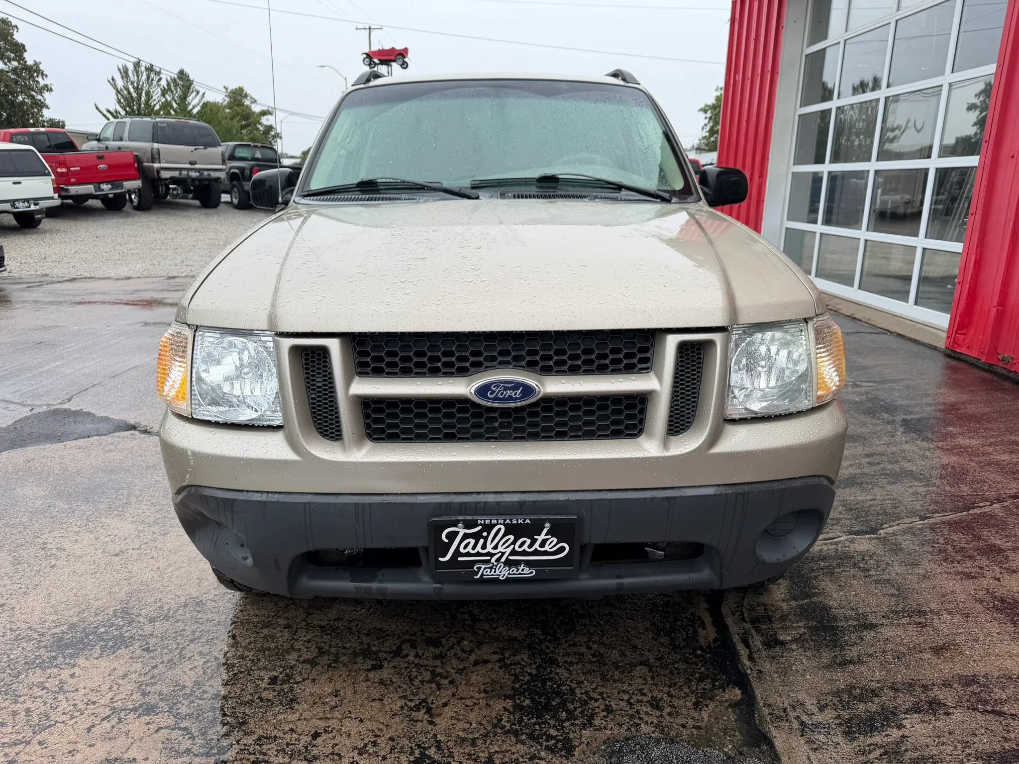 Used 2004 Ford Explorer Sport Trac XLT AWD/4WD image 3