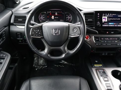 Used 2024 Honda Passport EX-L image 9