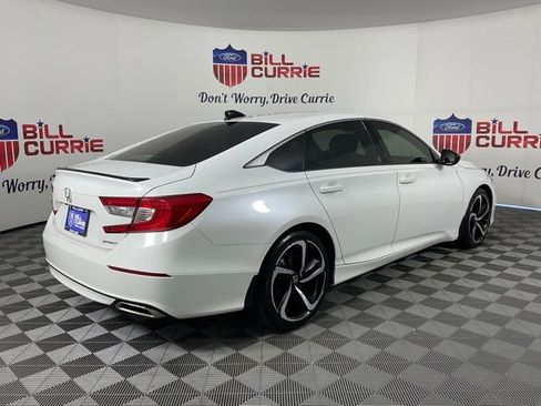 Used 2022 Honda Accord Sport image 3