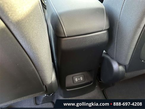 Certified 2025 Kia Soul EX image 11