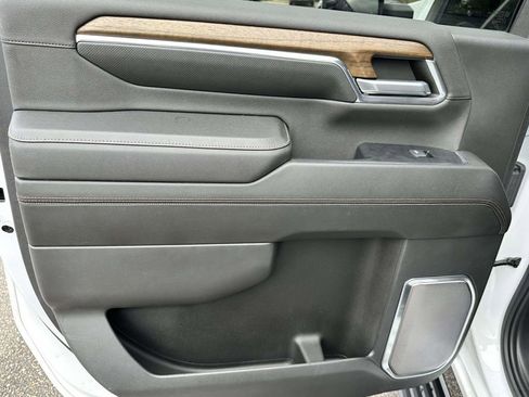 Used 2024 Chevrolet Silverado 2500 High Country image 25