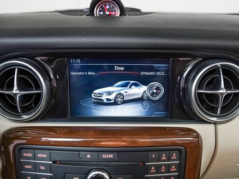 Certified 2020 Mercedes-Benz SLC 300 image 20