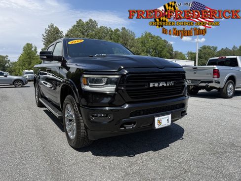 Used 2022 RAM 1500 Laramie AWD/4WD image 1