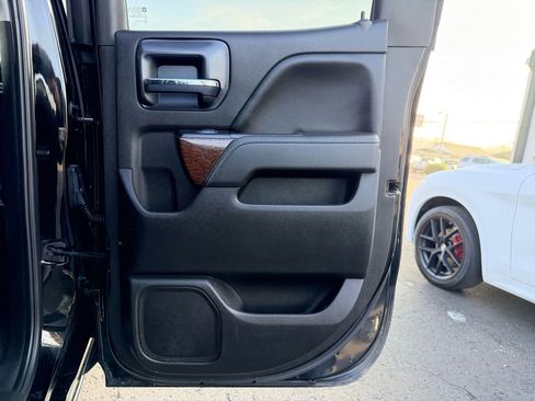 Used 2018 GMC Sierra 1500 SLE w/ SLE Value Package image 23