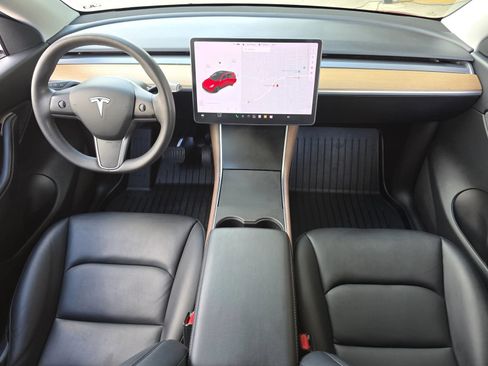 Used 2021 Tesla Model Y Long Range AWD/4WD image 12