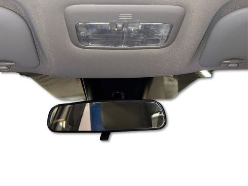 Used 2019 Toyota Corolla LE image 22