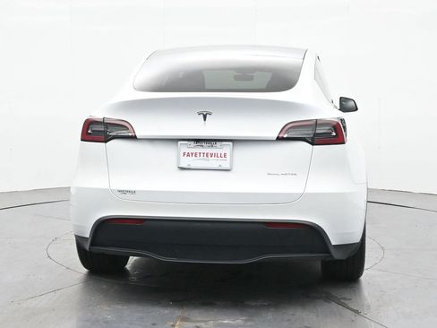 Used 2023 Tesla Model Y Long Range AWD/4WD image 6