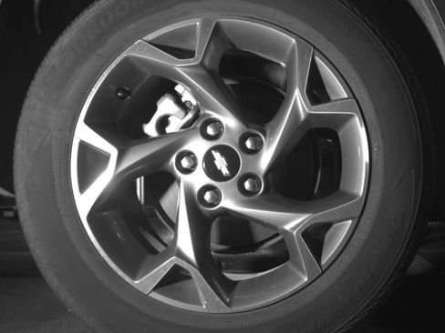 Used 2025 Chevrolet Trax LT FWD image 15