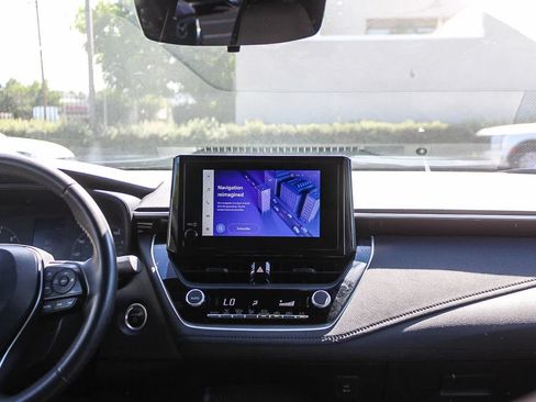 Used 2024 Toyota Corolla SE FWD image 16