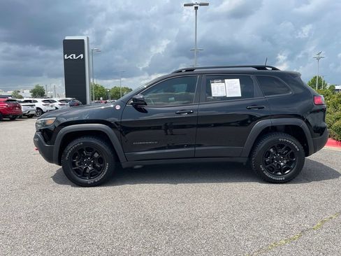 Used 2022 Jeep Cherokee Trailhawk w/ Sound & Nav Group AWD/4WD image 4
