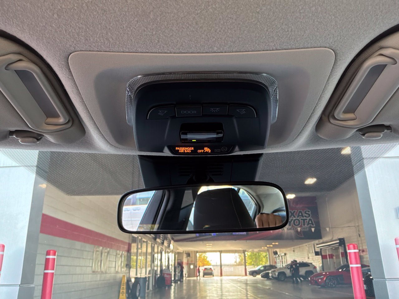 Used 2026 Toyota Corolla LE FWD image 16