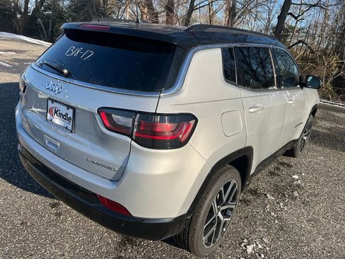 New 2025 Jeep Compass Limited w/ Elite Group image 32