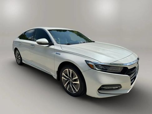 Used 2019 Honda Accord Touring image 6