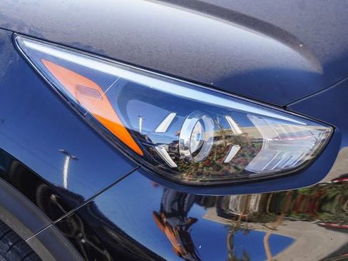 Used 2022 Kia Niro LXS w/ Digital Cluster Package image 3