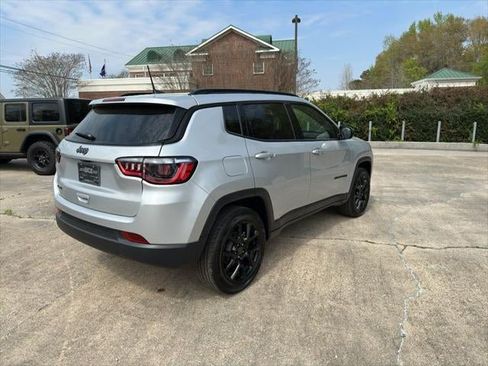 New 2026 Jeep Compass Latitude AWD/4WD image 7