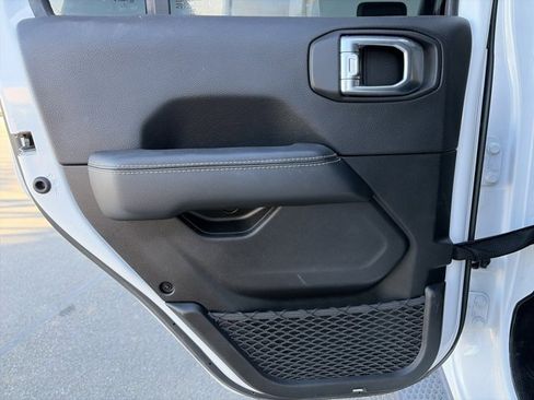 Used 2023 Jeep Wrangler Unlimited Sahara w/ Cold Weather Group image 11