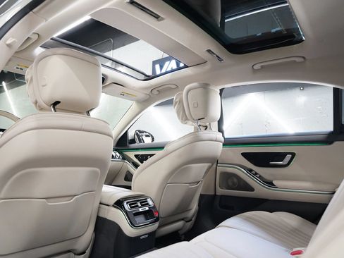 Used 2023 Mercedes-Benz S 500 4MATIC image 19