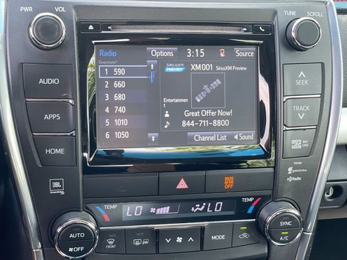 Used 2015 Toyota Camry XSE FWD image 5