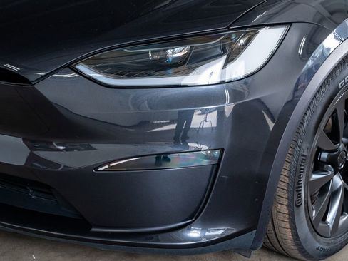 Used 2024 Tesla Model X image 12