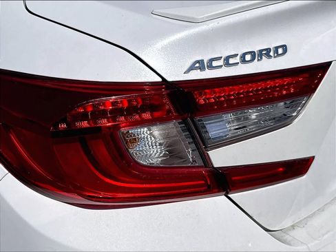 Used 2019 Honda Accord Sport image 23