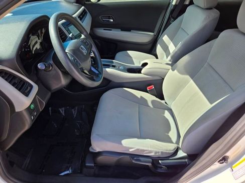 Certified 2022 Honda HR-V LX image 13