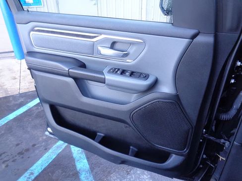 Used 2019 RAM 1500 Big Horn AWD/4WD image 12
