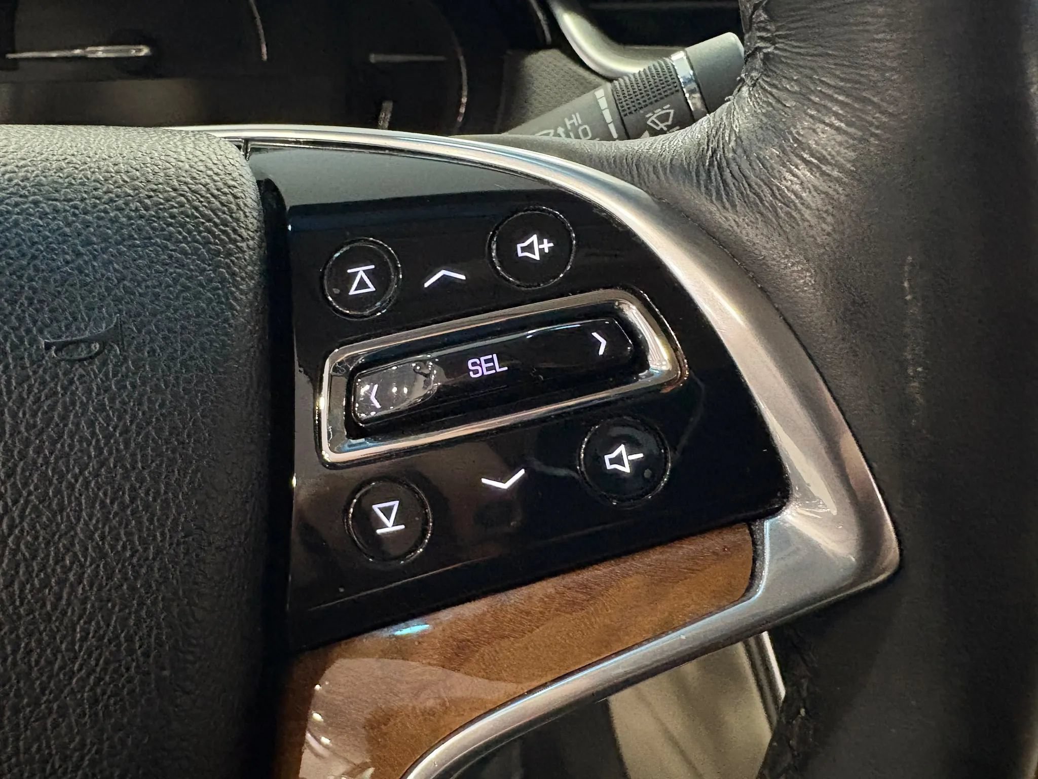 Used 2018 Cadillac XTS Luxury w/ Driver Awareness Package FWD image 26