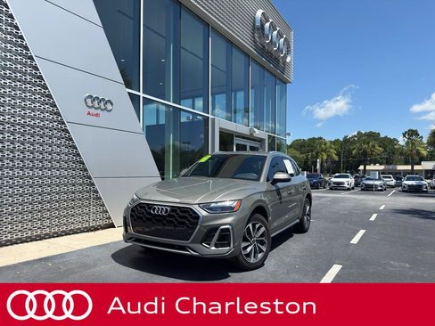 Used 2023 Audi Q5 2.0T Premium w/ Convenience Package AWD/4WD image 1