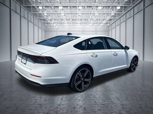 Used 2026 Honda Accord SE image 7