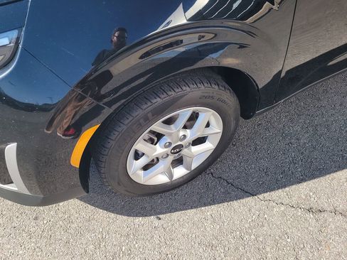 Used 2025 Kia Soul S image 10