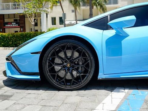 Used 2024 Lamborghini Huracan Tecnica RWD image 13