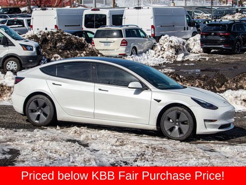 Used 2022 Tesla Model 3 Long Range AWD/4WD image 9