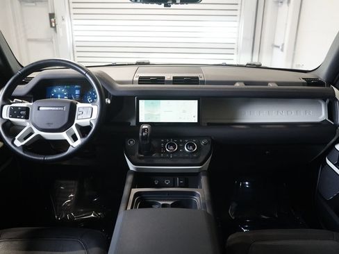 Used 2021 Land Rover Defender 110 X-Dynamic SE AWD/4WD image 14