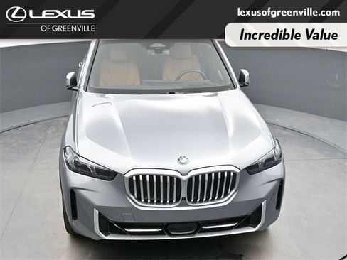 Used 2024 BMW X5 xDrive40i w/ Parking Assistance Package image 43