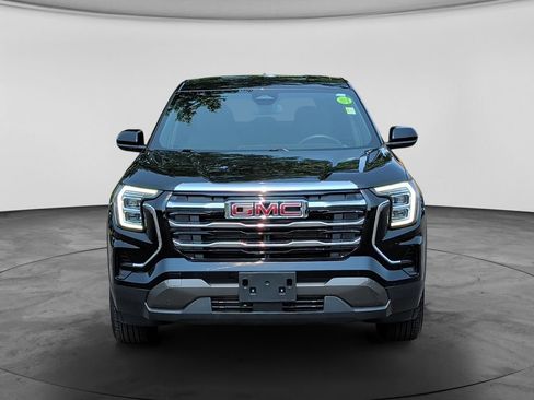 Used 2025 GMC Terrain Elevation AWD/4WD image 2