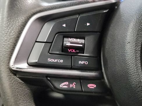 Used 2018 Subaru Crosstrek 2.0i AWD/4WD image 26
