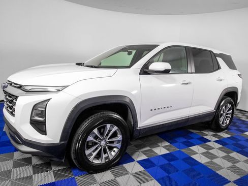 Used 2025 Chevrolet Equinox LT FWD image 24