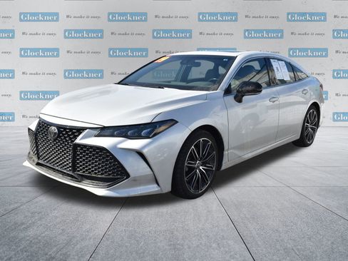 Used 2019 Toyota Avalon XSE w/ All Weather Liner Package image 13