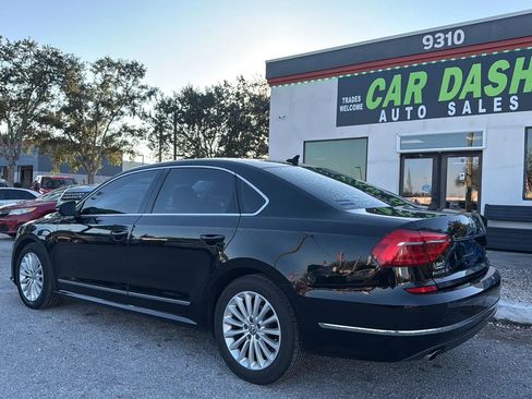 Used 2016 Volkswagen Passat 1.8T SE image 2