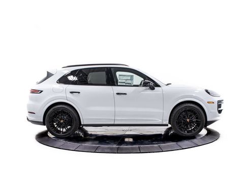 New 2026 Porsche Cayenne AWD/4WD image 8